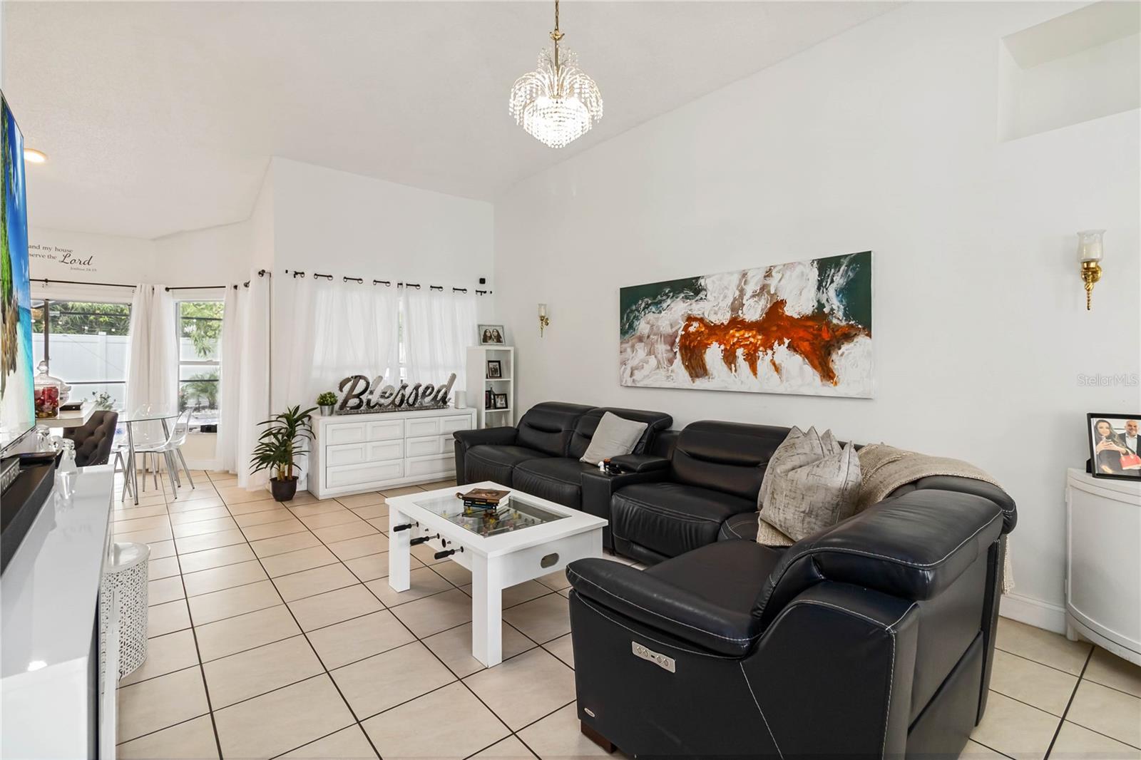 Image 11 of 44 For 12328 Bronson Way