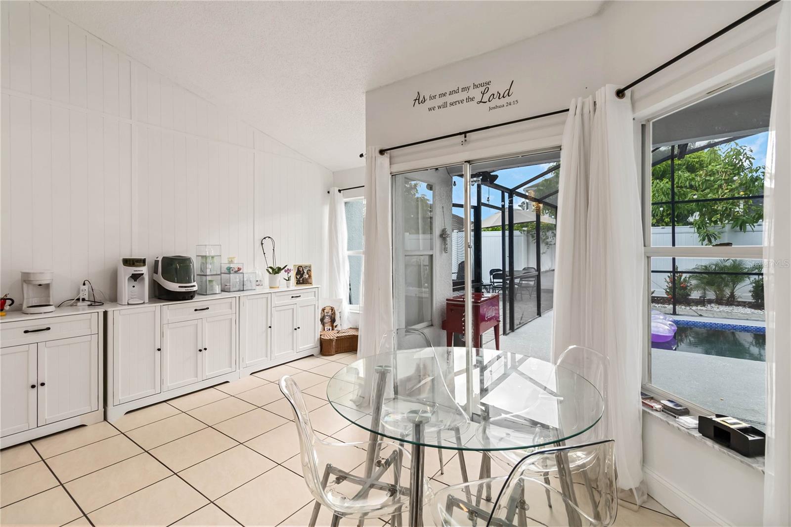 Image 19 of 44 For 12328 Bronson Way