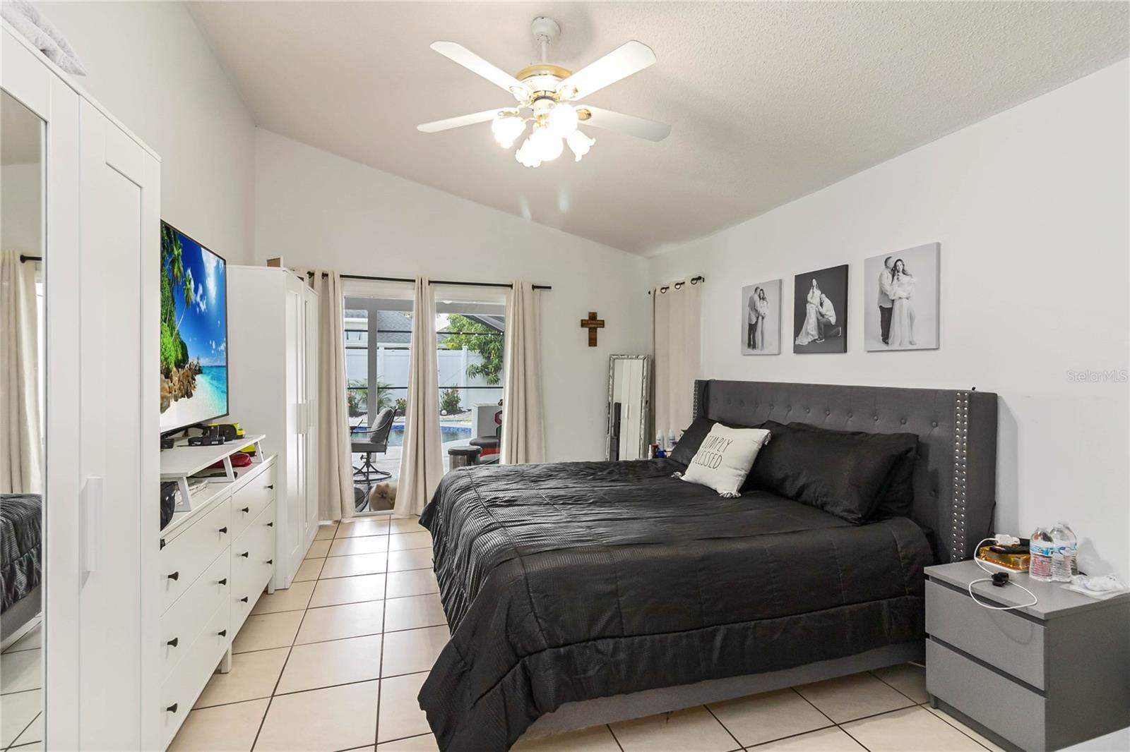 Image 30 of 44 For 12328 Bronson Way