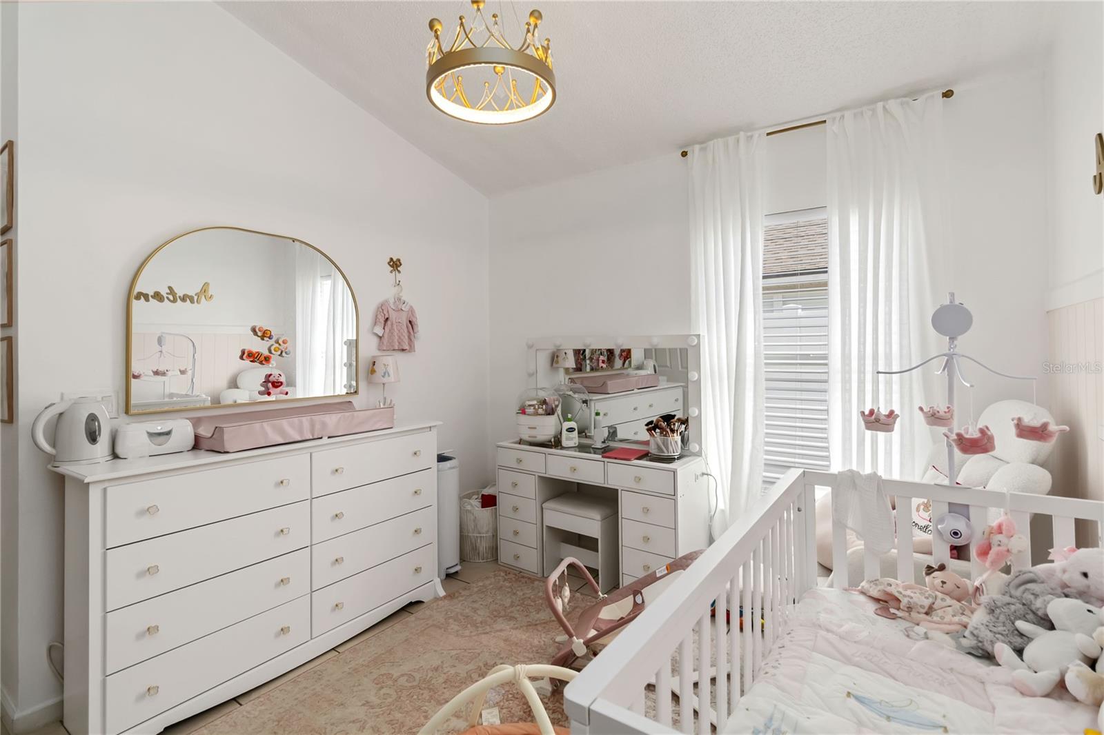 Image 36 of 44 For 12328 Bronson Way