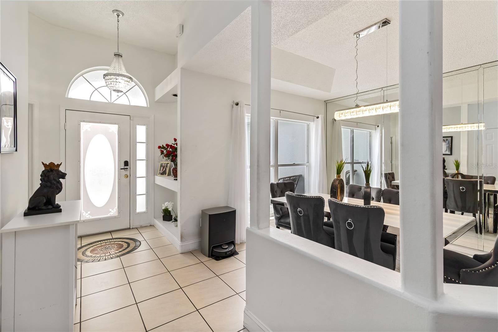 Image 6 of 44 For 12328 Bronson Way