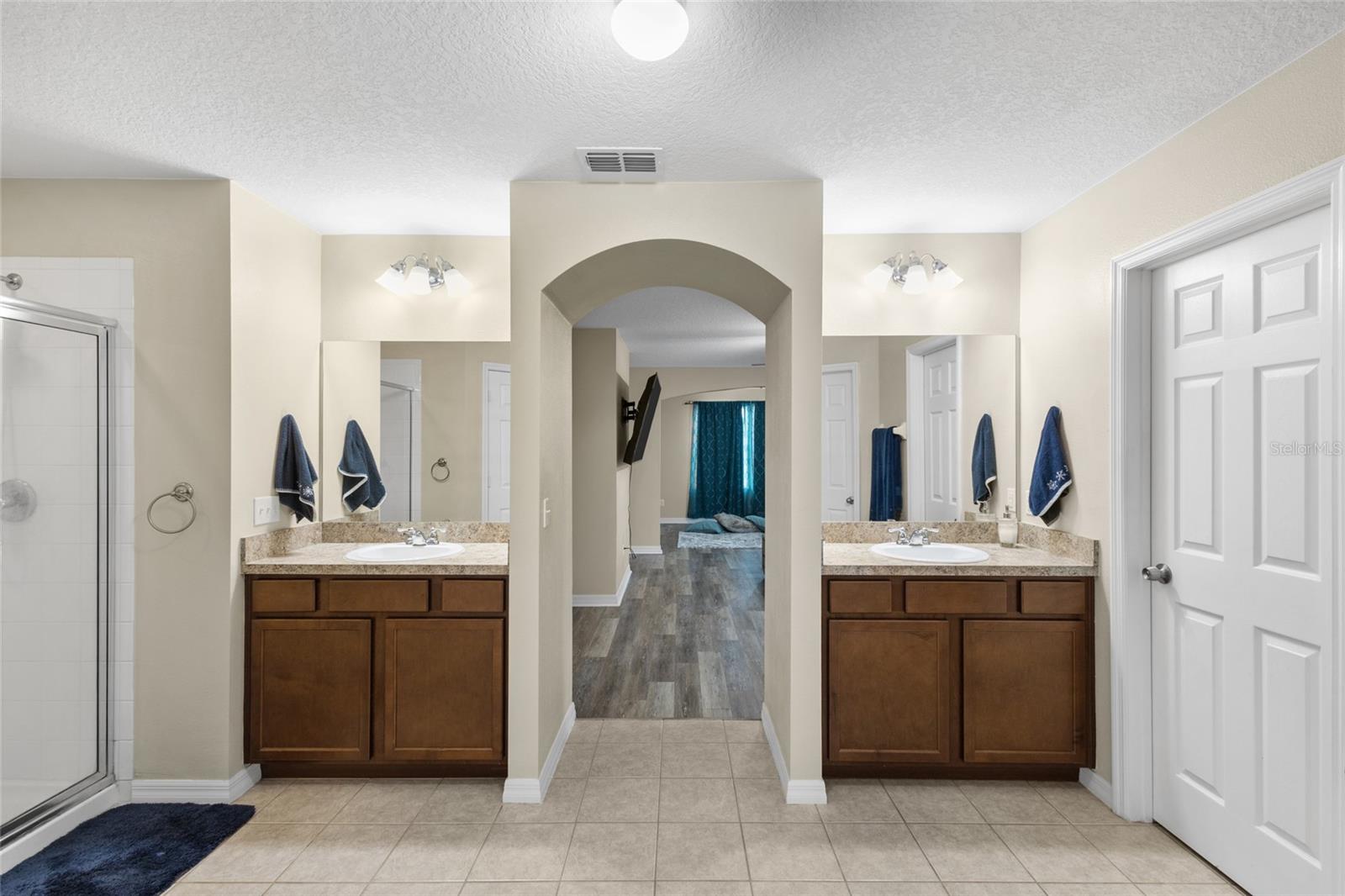 Image 16 of 28 For 2729 Barclay Lane