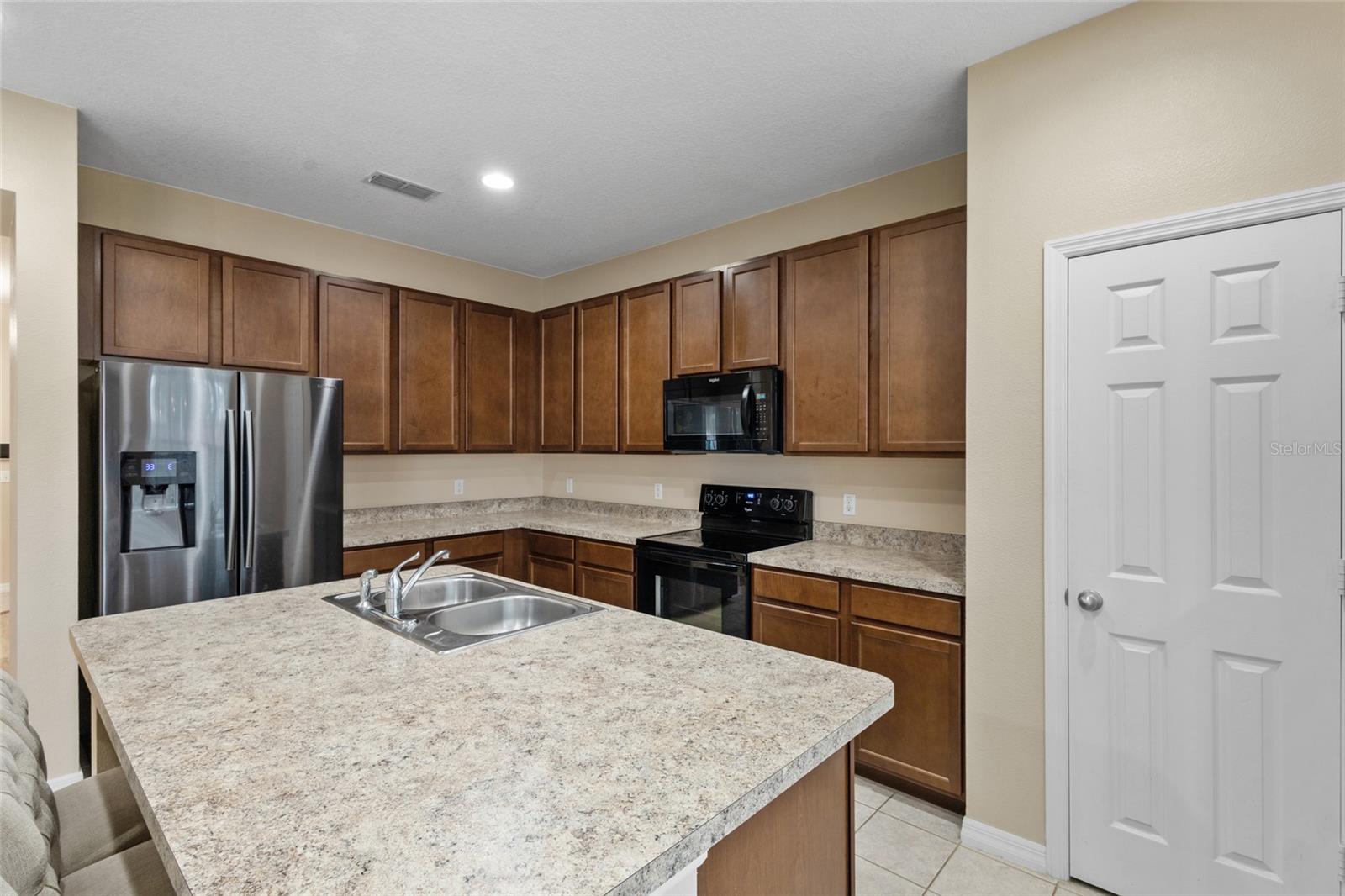 Image 20 of 28 For 2729 Barclay Lane