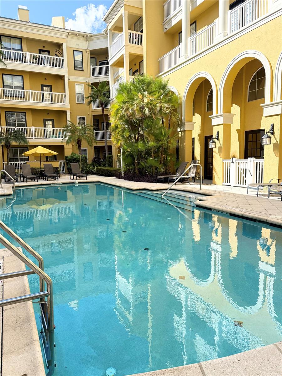 Image 14 of 18 For 860 Orange Avenue 332