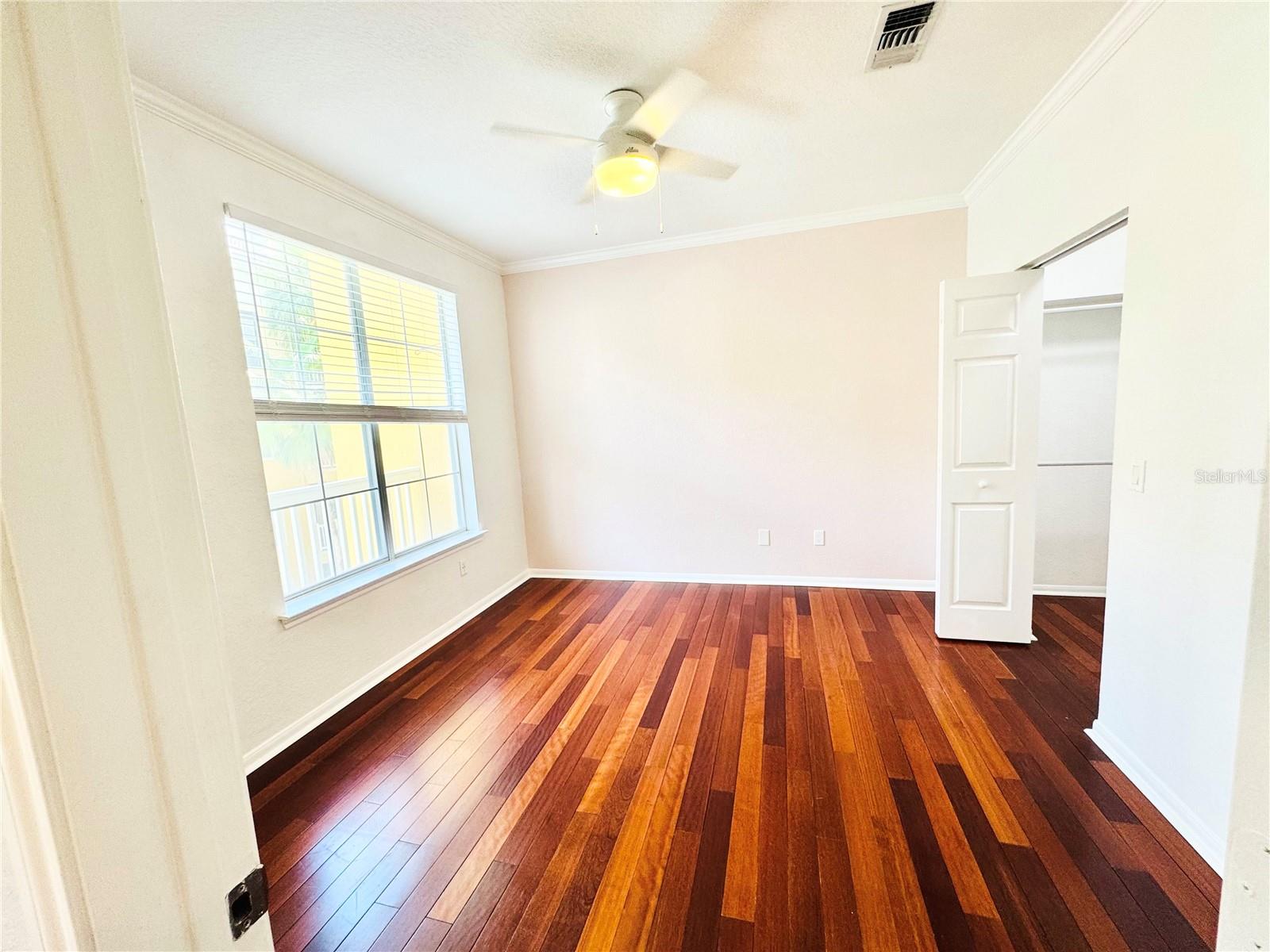 Image 7 of 18 For 860 Orange Avenue 332