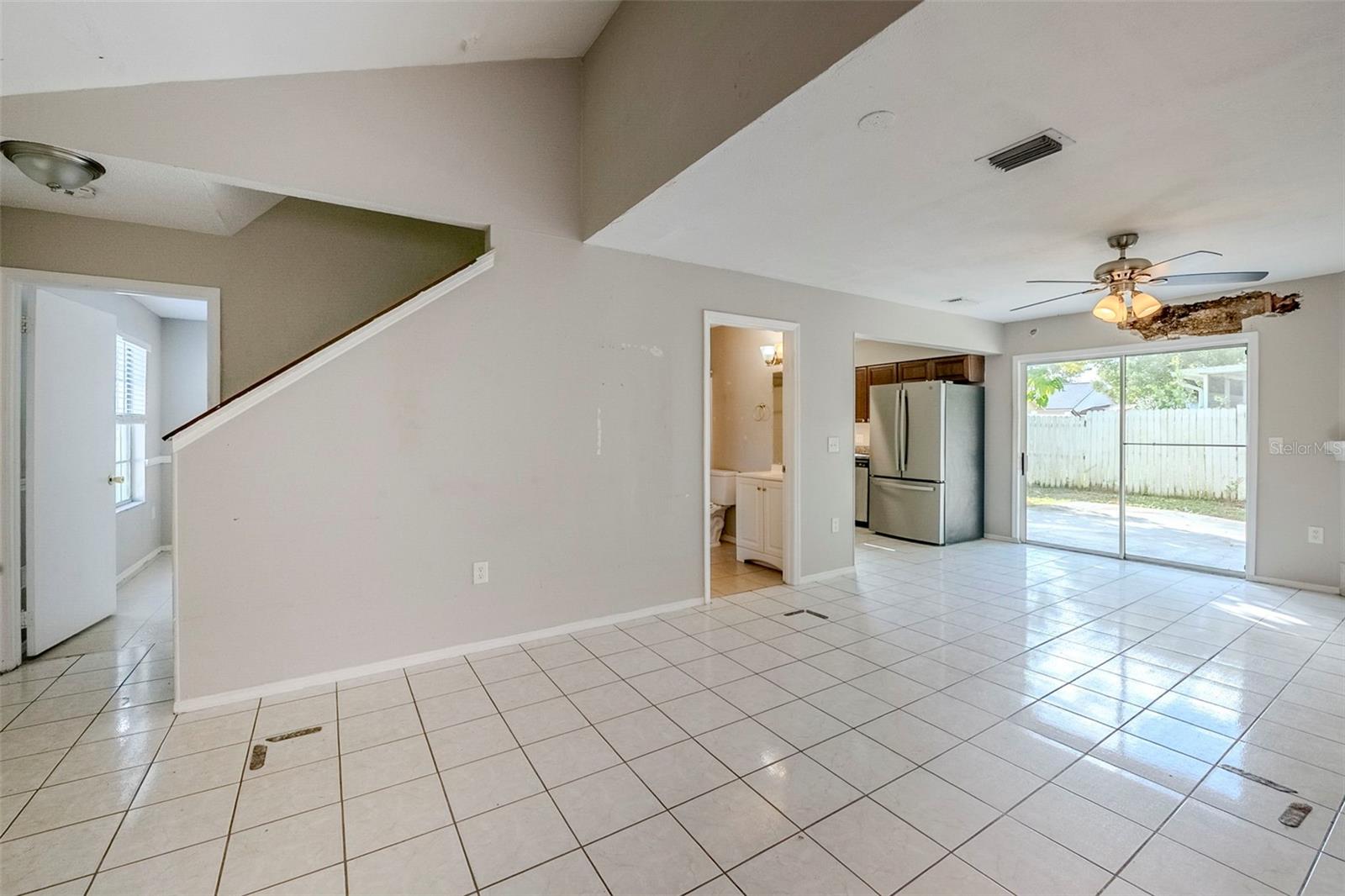 Image 5 of 31 For 2032 Tropic Bay Court