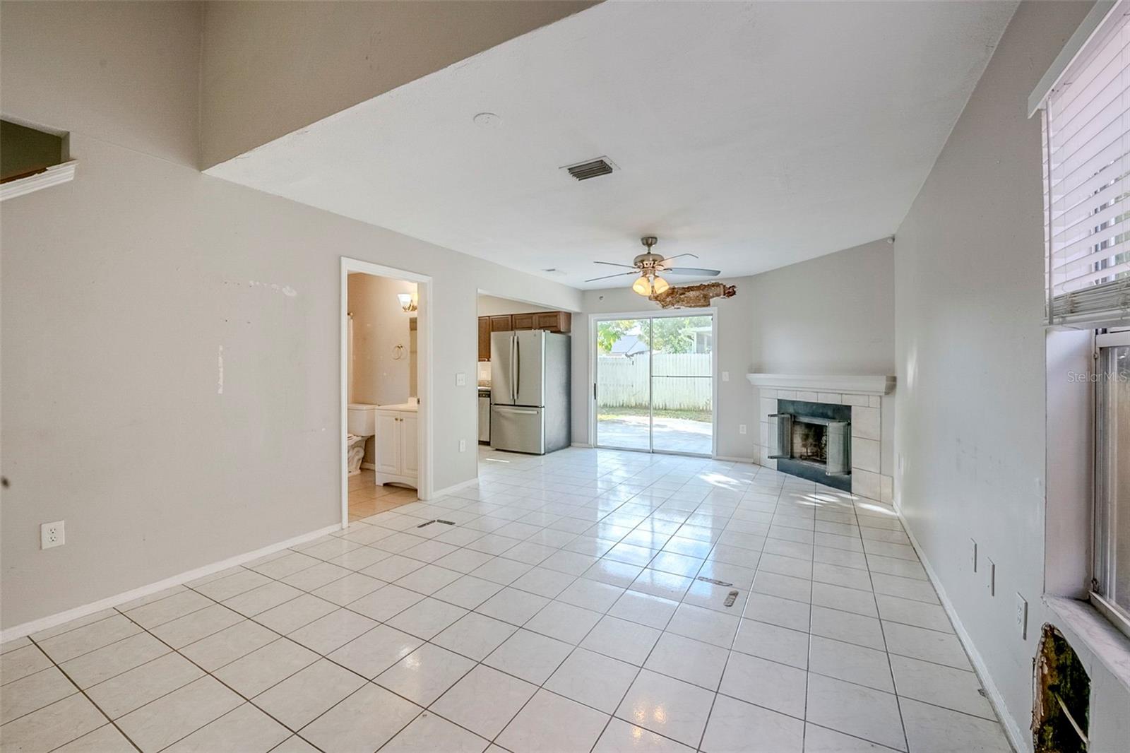 Image 6 of 31 For 2032 Tropic Bay Court