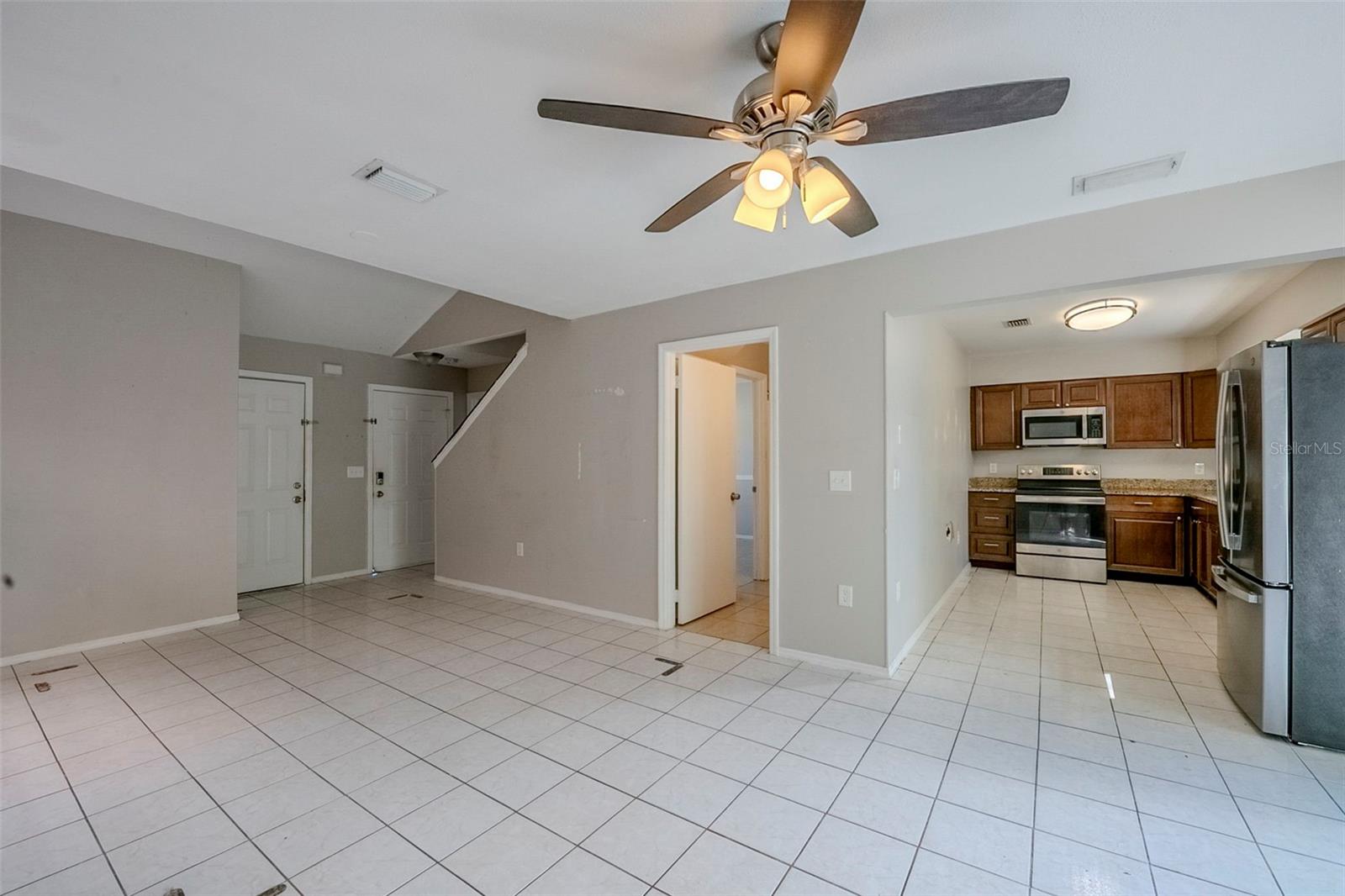 Image 7 of 31 For 2032 Tropic Bay Court