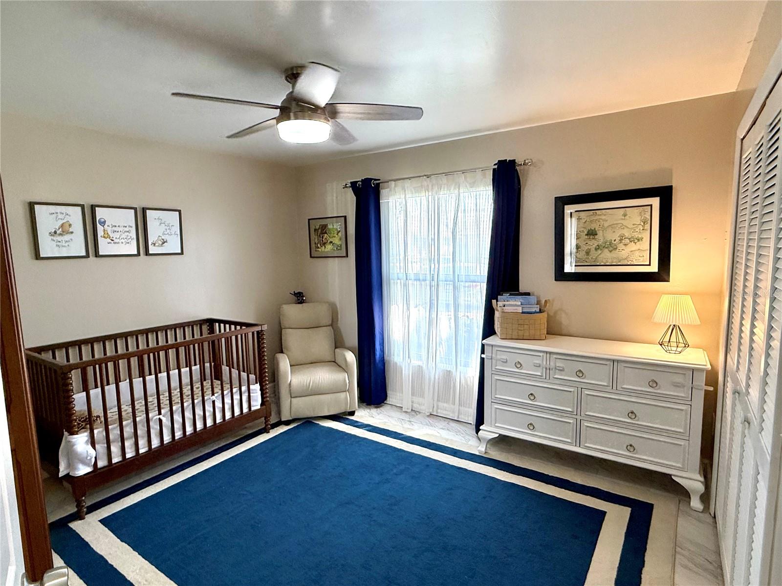 Image 12 of 17 For 355 Douglas Way 53