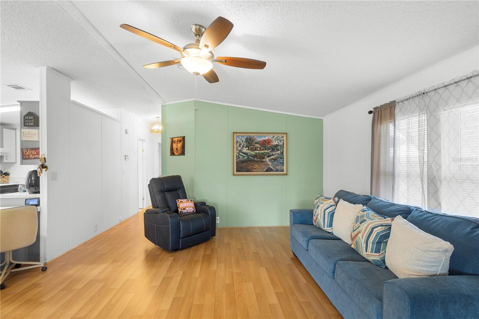 Image 14 of 43 For 6015 Grand Oaks Drive Se