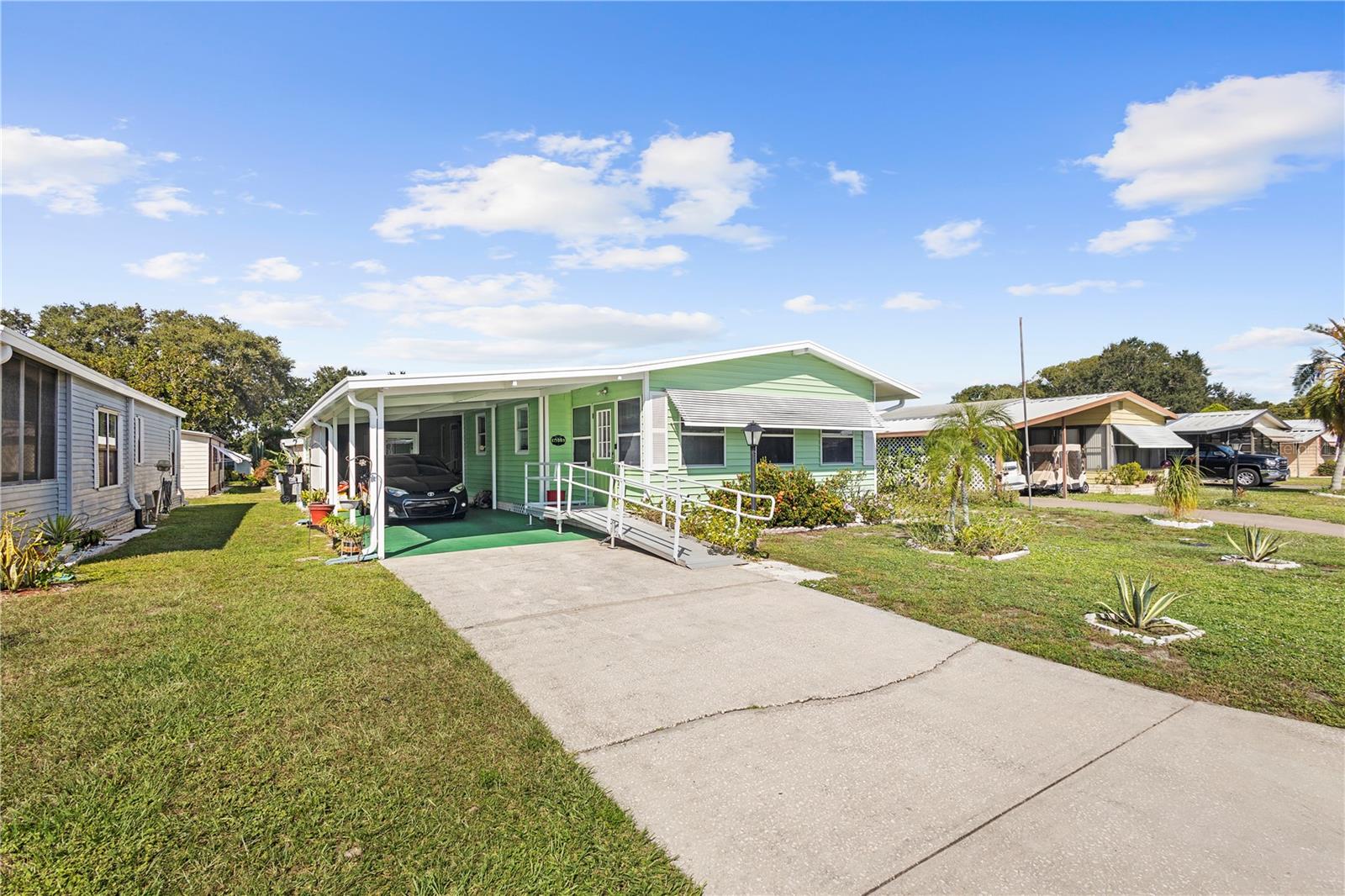 Image 2 of 43 For 6015 Grand Oaks Drive Se