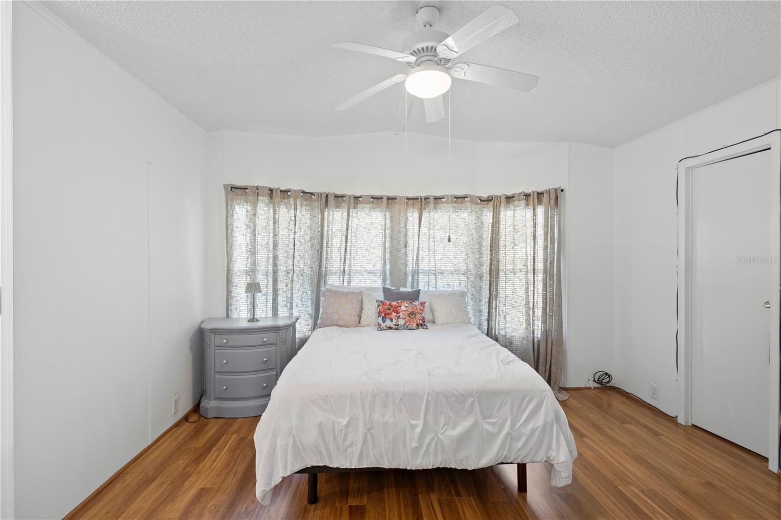 Image 35 of 43 For 6015 Grand Oaks Drive Se