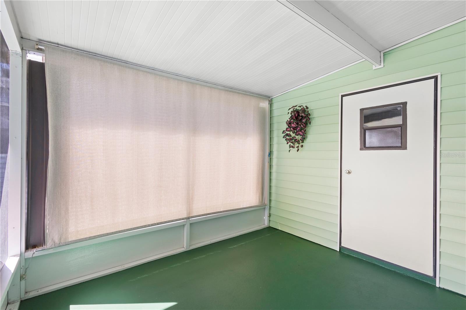 Image 40 of 43 For 6015 Grand Oaks Drive Se