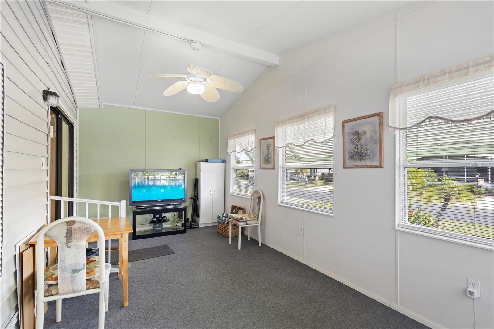 Image 42 of 43 For 6015 Grand Oaks Drive Se