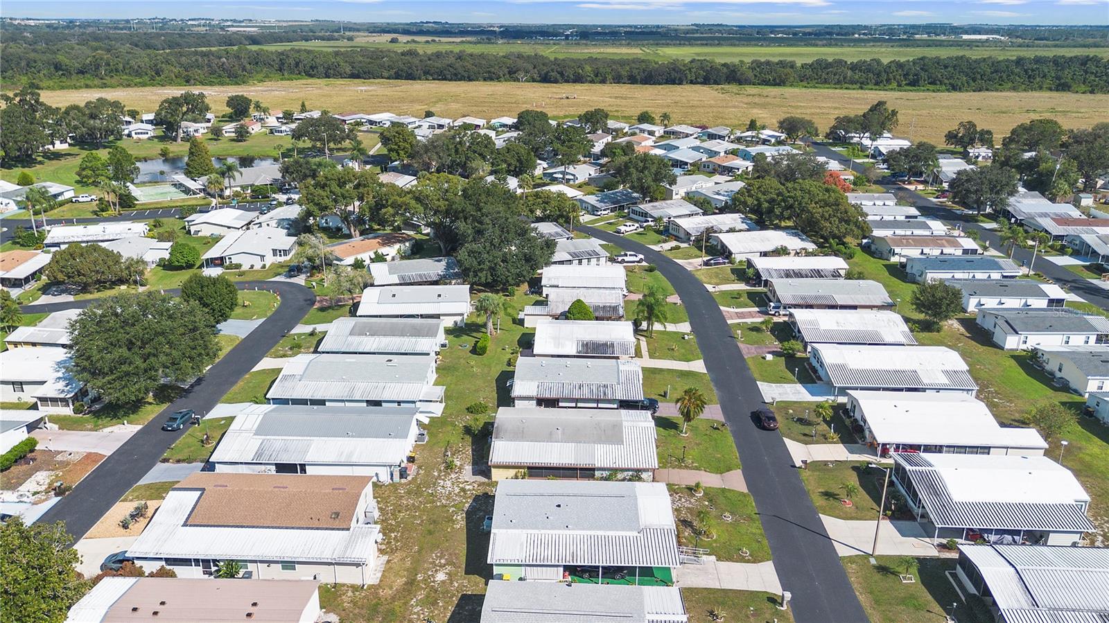 Image 6 of 43 For 6015 Grand Oaks Drive Se