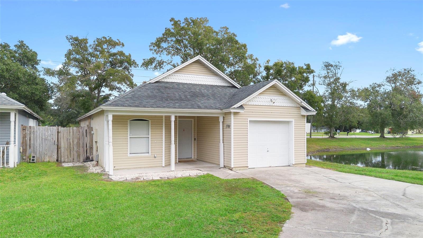 Image 20 of 25 For 1701 Circe Lake Court