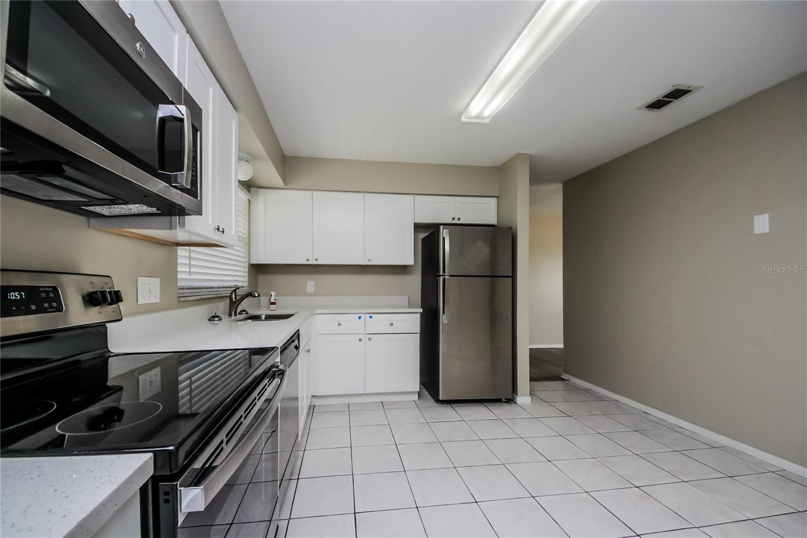 Image 5 of 16 For 2733 Mint Drive