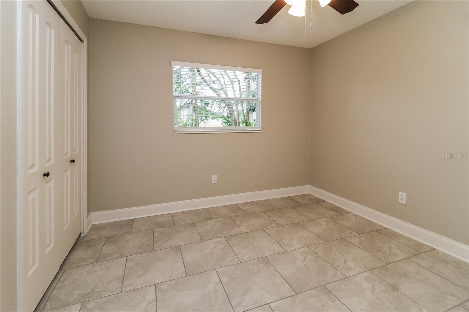 Image 12 of 16 For 605 Crosby Drive