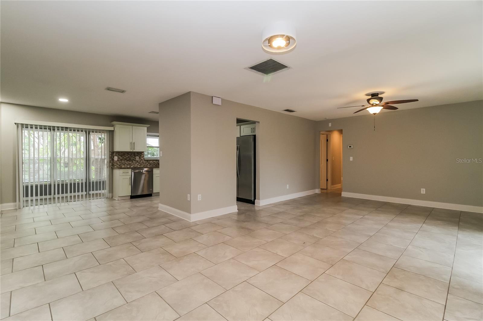 Image 2 of 16 For 605 Crosby Drive
