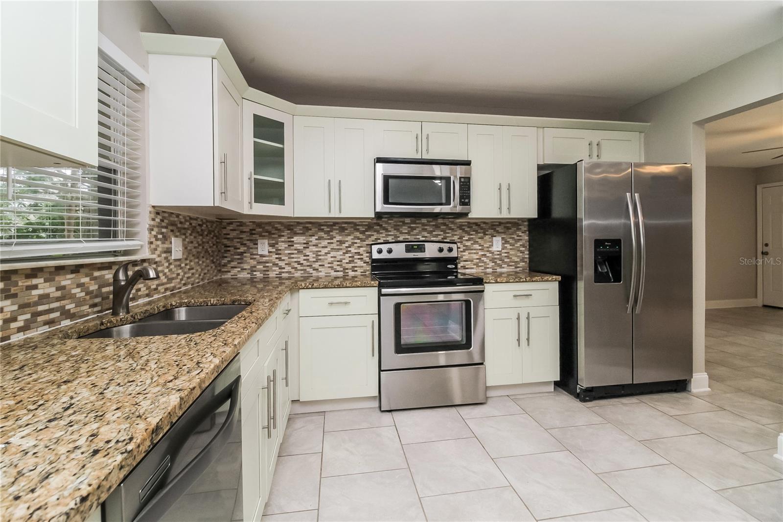 Image 4 of 16 For 605 Crosby Drive