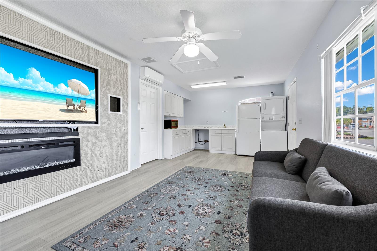 Image 26 of 38 For 1335 Washington Palm Loop A