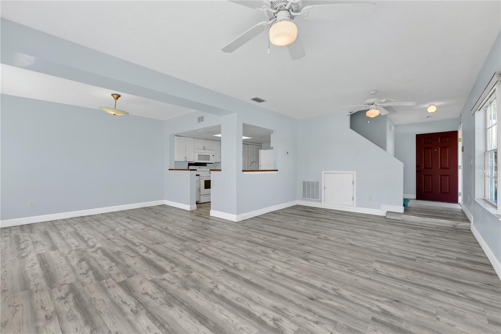 Image 5 of 38 For 1335 Washington Palm Loop A