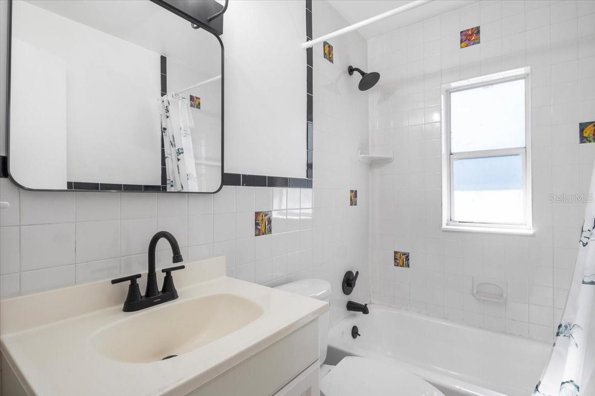 Image 11 of 18 For 780 Baffie Avenue