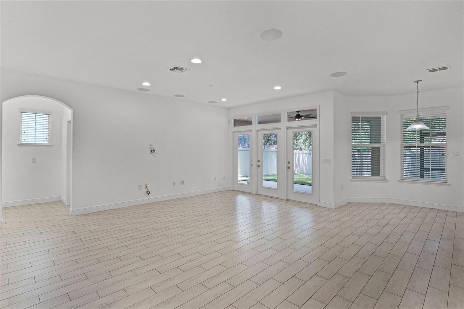 Image 19 of 44 For 11837 Cave Run Avenue