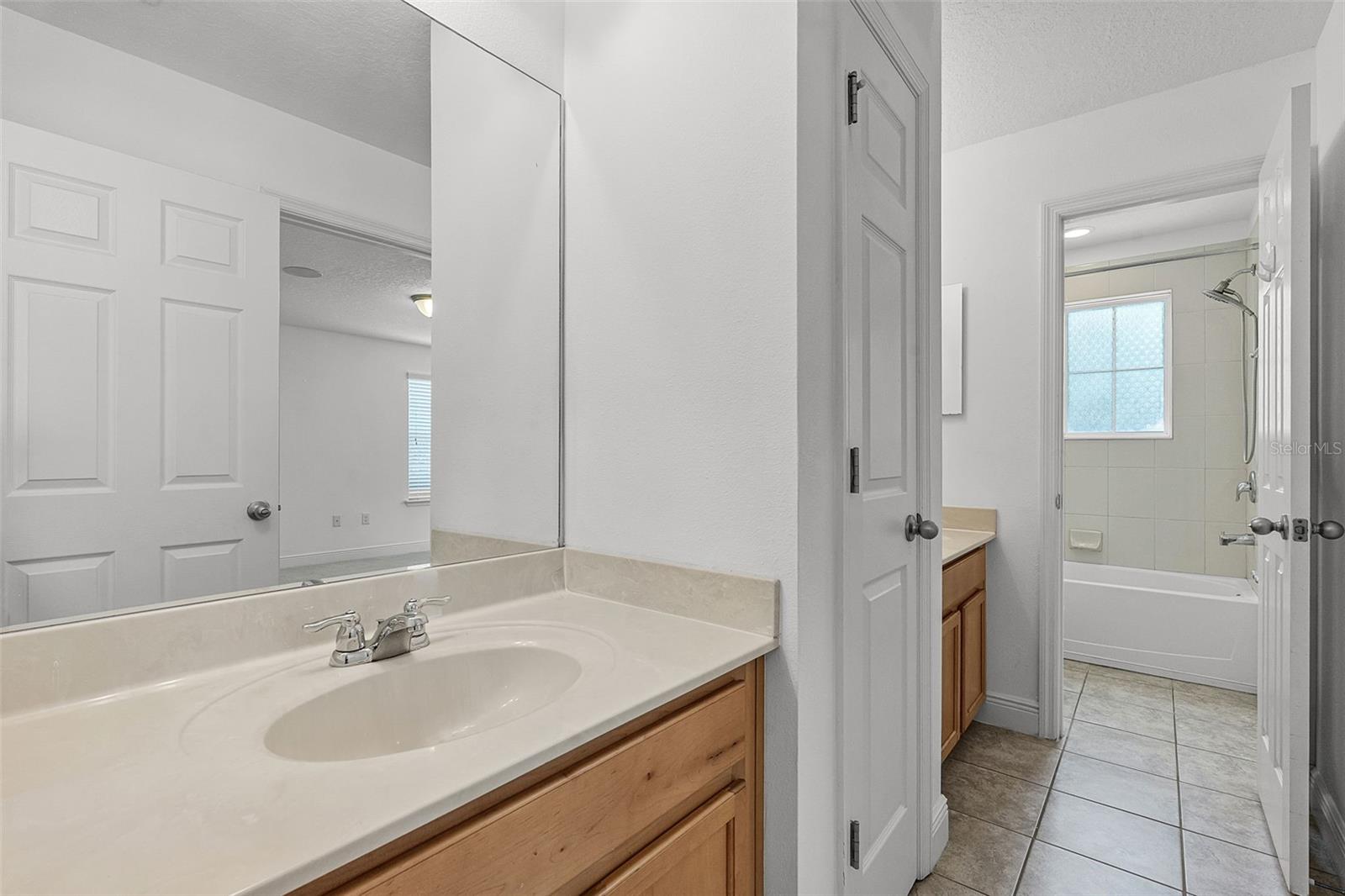 Image 25 of 44 For 11837 Cave Run Avenue