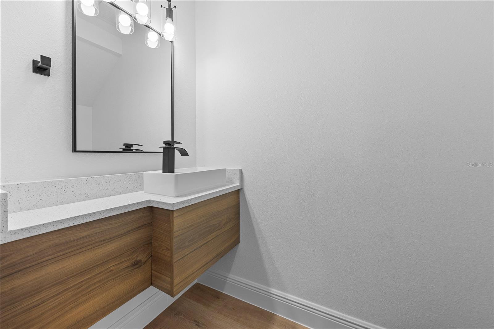 Image 11 of 25 For 711 Clemson Drive