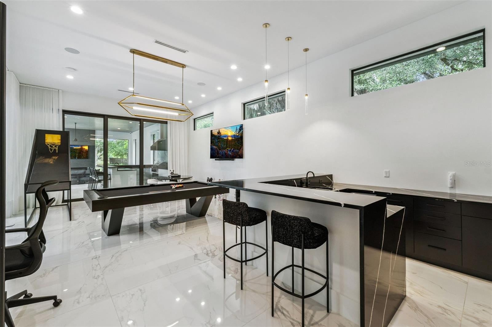 Image 12 of 74 For 15746 Pendio Dr