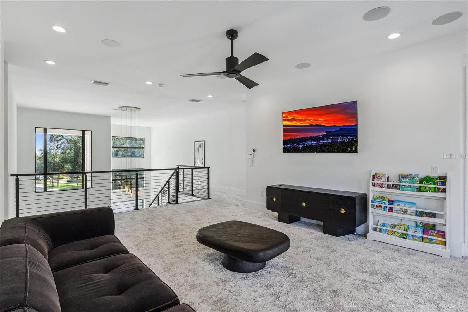 Image 28 of 74 For 15746 Pendio Dr