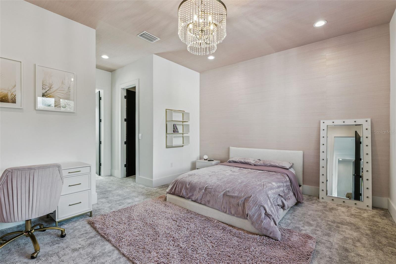 Image 34 of 74 For 15746 Pendio Dr