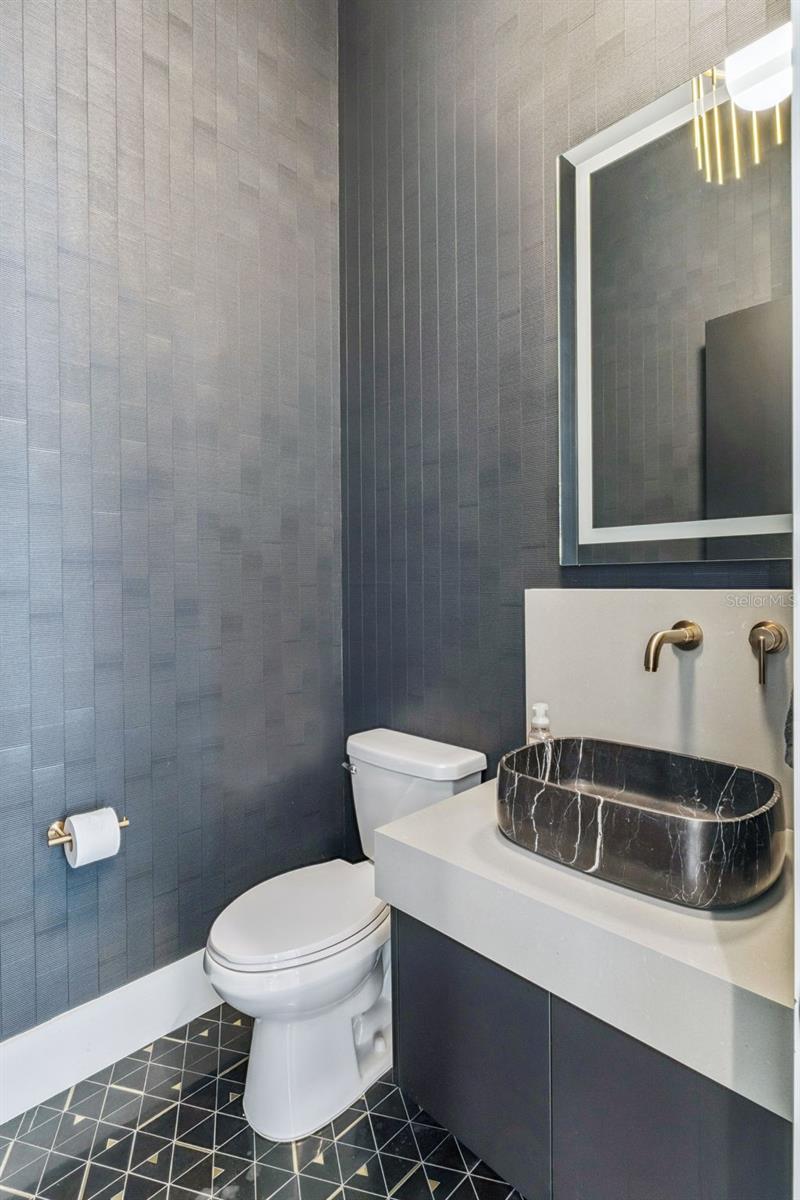 Image 37 of 74 For 15746 Pendio Dr