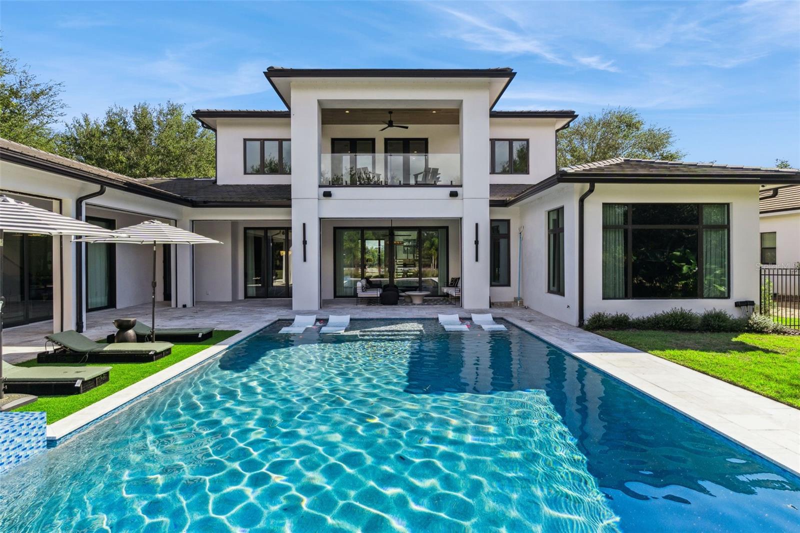 Image 43 of 74 For 15746 Pendio Dr