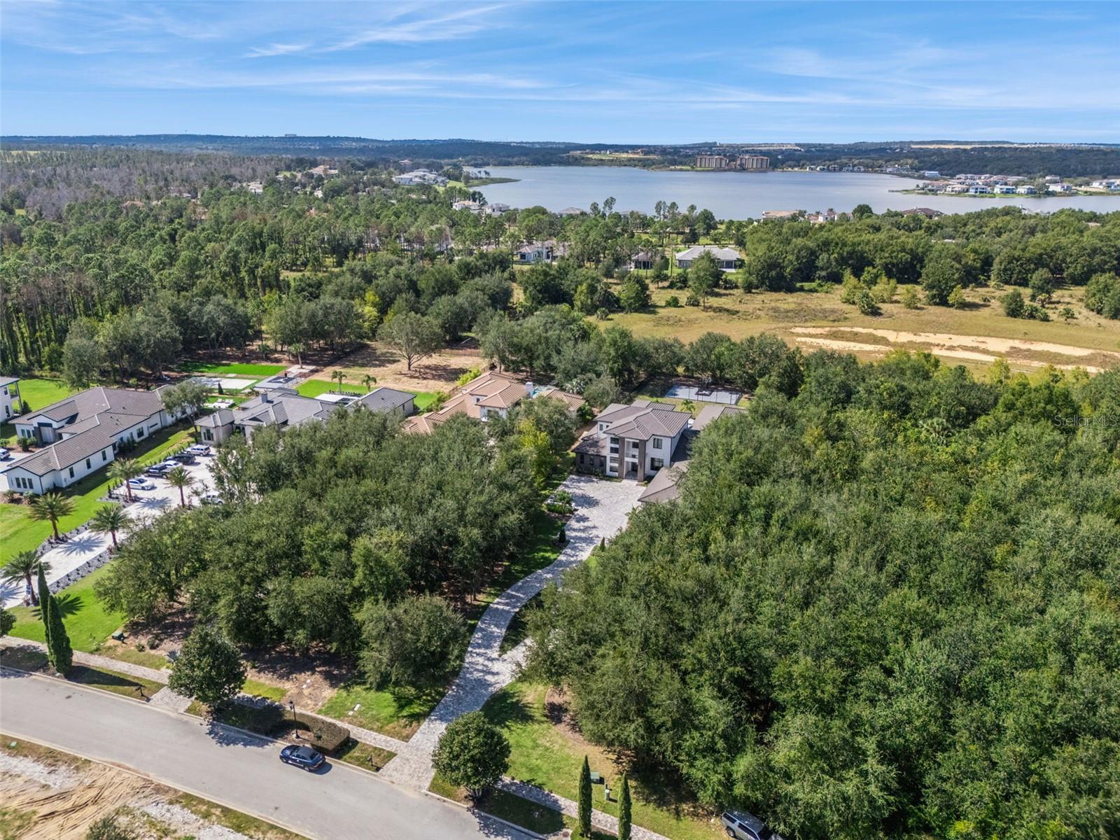 Image 53 of 74 For 15746 Pendio Dr