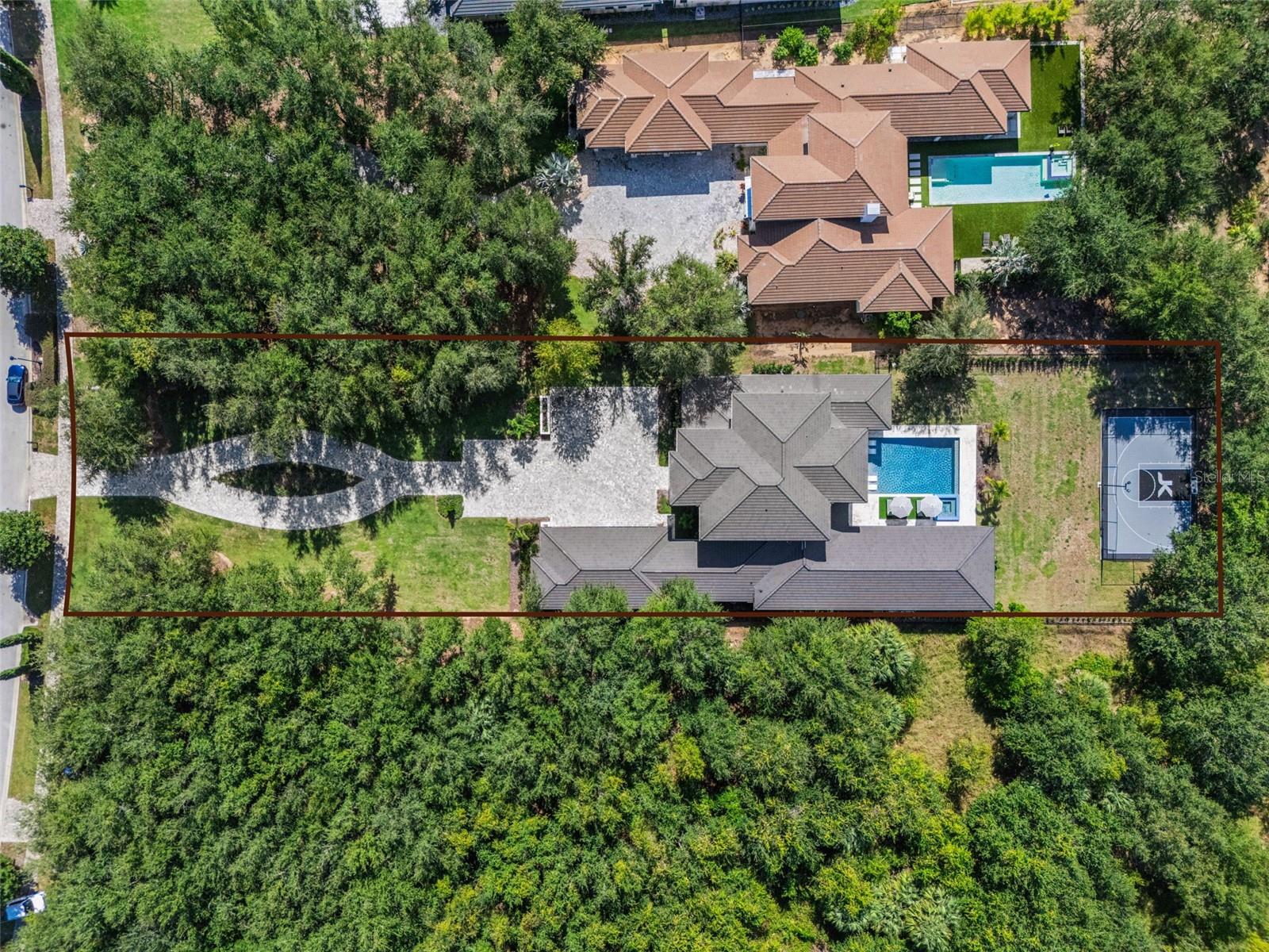 Image 55 of 74 For 15746 Pendio Dr