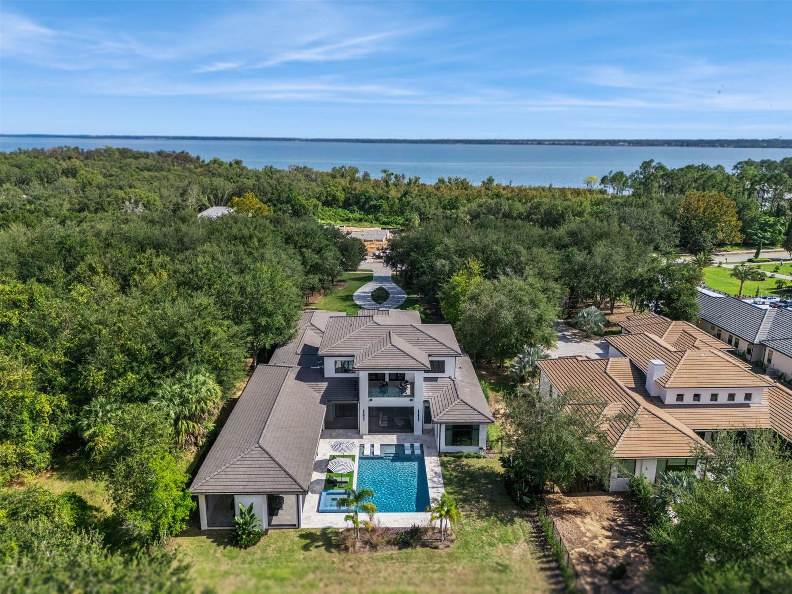 Image 60 of 74 For 15746 Pendio Dr