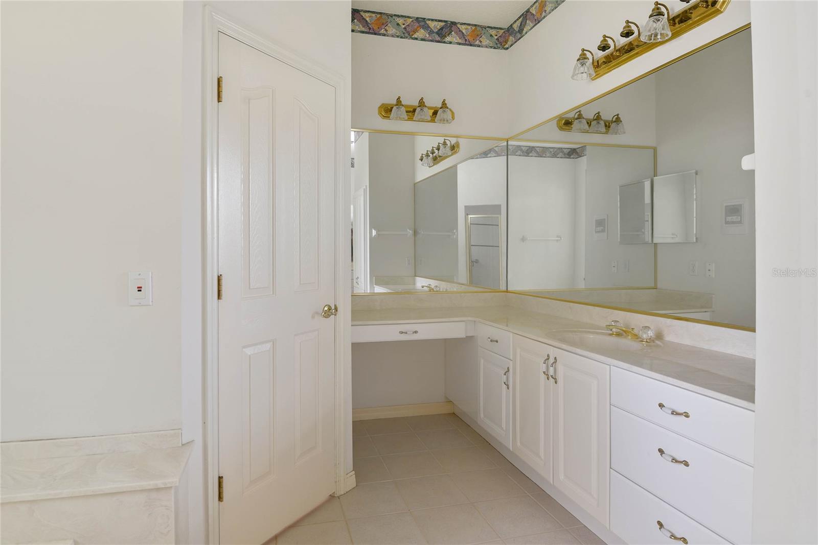 Image 22 of 40 For 1516 Rockwell Heights Drive