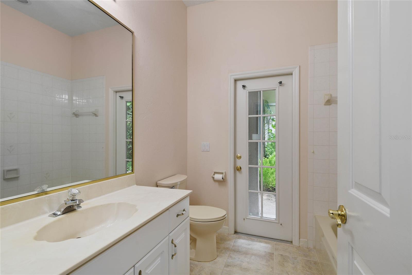 Image 24 of 40 For 1516 Rockwell Heights Drive