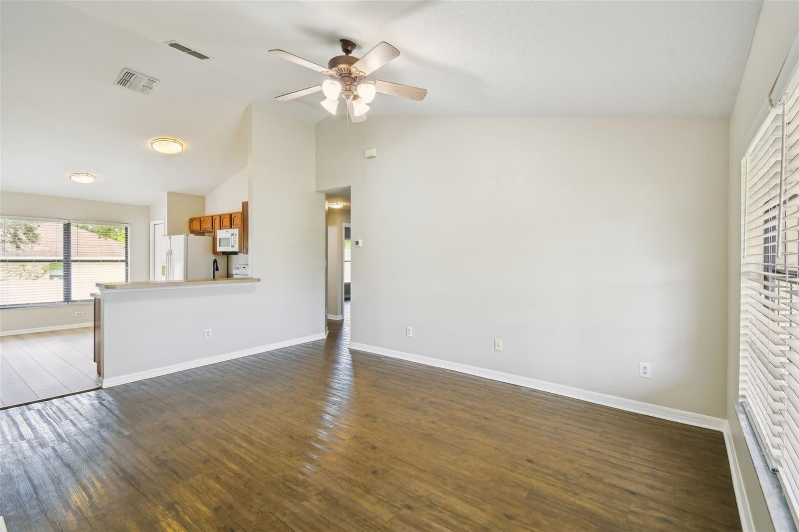 Image 3 of 19 For 209 Goldie Street