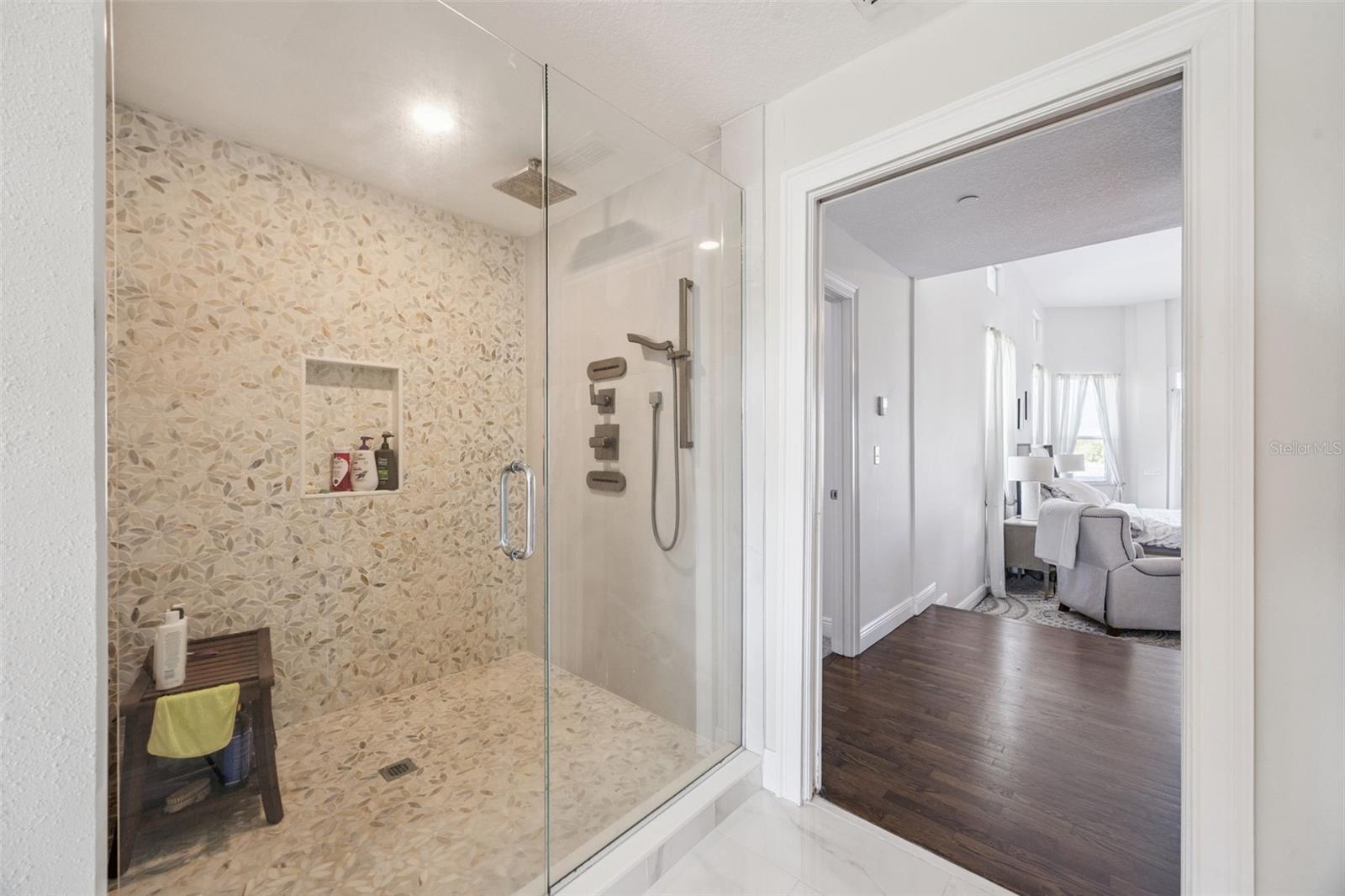 Image 36 of 66 For 17261 Heartwood Loop