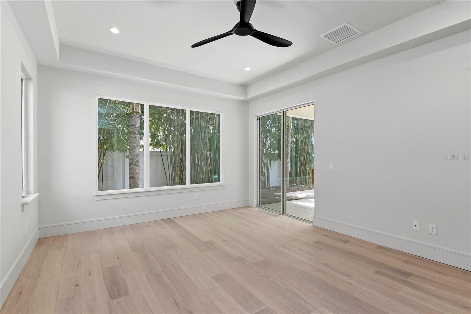 Image 21 of 45 For 607 Ellen Drive