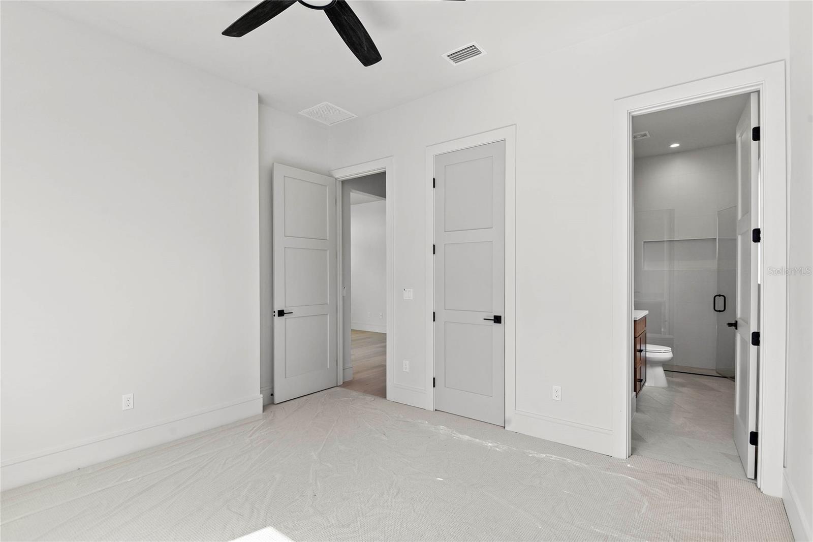 Image 33 of 45 For 607 Ellen Drive