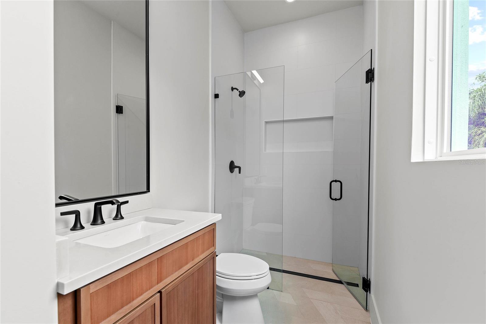 Image 34 of 45 For 607 Ellen Drive