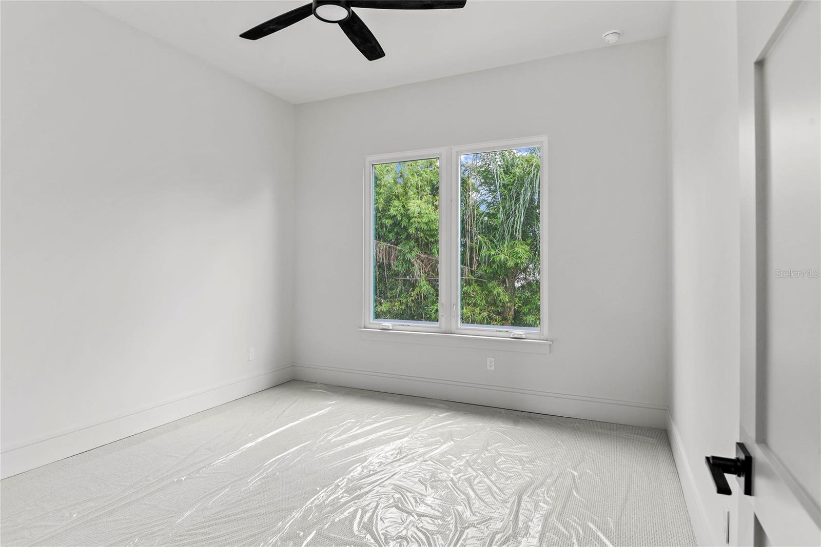 Image 35 of 45 For 607 Ellen Drive