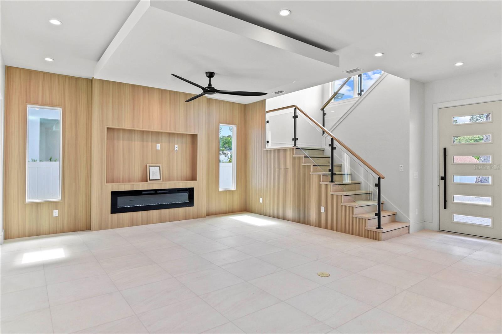 Image 4 of 45 For 607 Ellen Drive