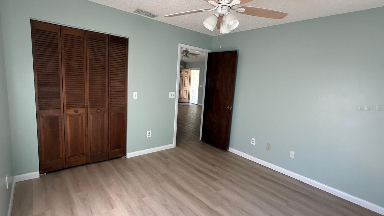 Image 9 of 18 For 215 Eldorado Drive