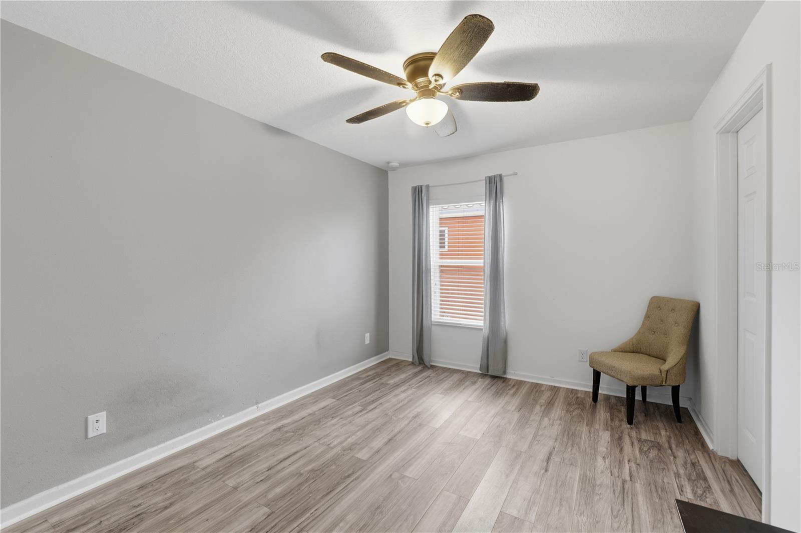 Image 37 of 48 For 406 Orange Cosmos Boulevard