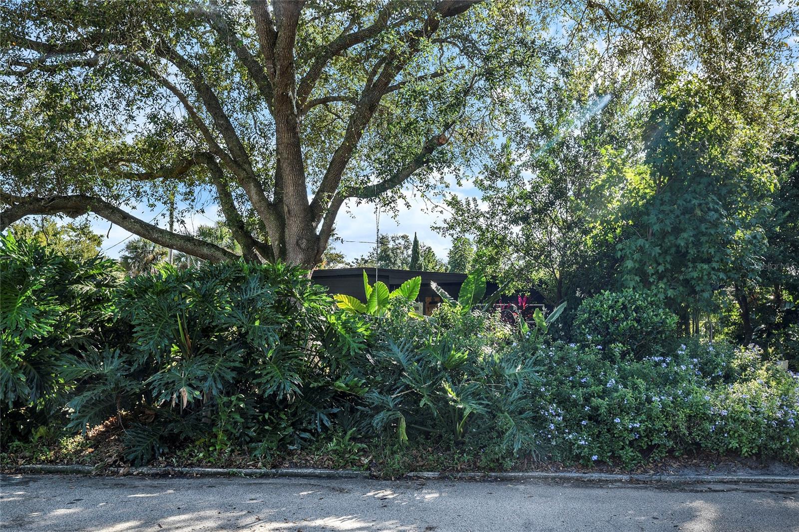 Image 6 of 36 For 131 Lauren Court
